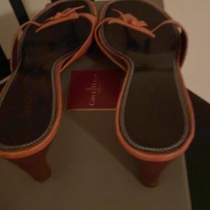 Vintage Cole Hahn before Nike ownership. Cute city sandal with wood heel
